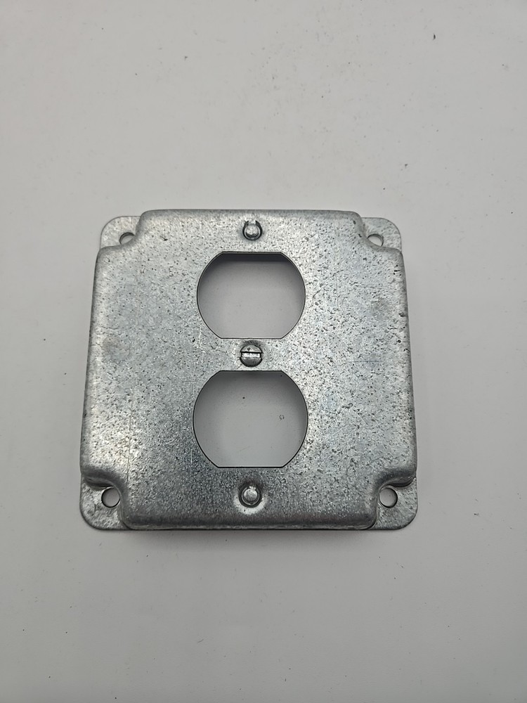 Mulberry Metal Products, Inc. 2 Gang Outlet Box Cover USIP