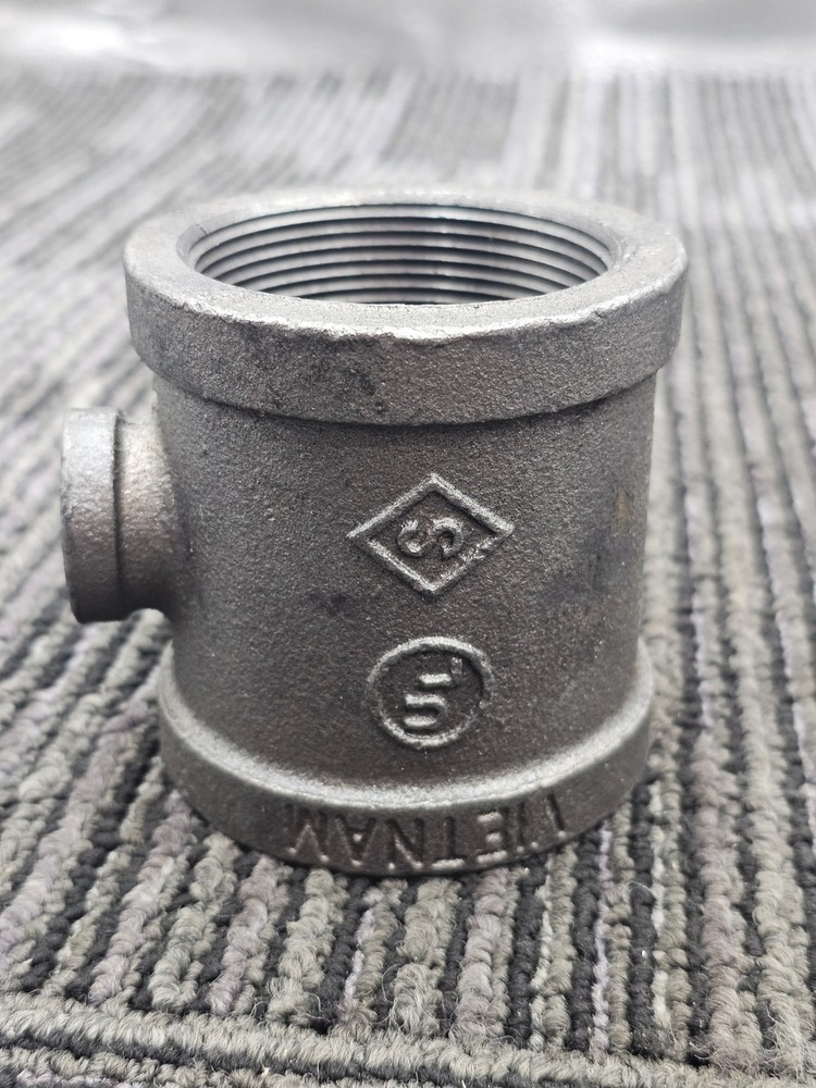 (QTY 2) Reducing Tee, 2″ X 2″ Malleable Iron Made in Vietnam