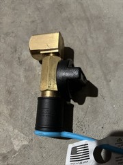 MB Sturgis 3/8″ Quick Disconnect Ball Valve x 1/2″ FNPT LP Gas Plug Set