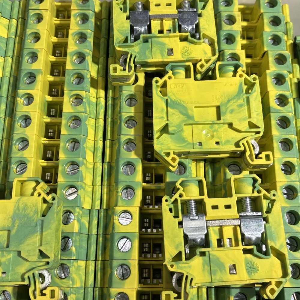 50- Eaton Phoenix Contact UT 16-PE, UT16PE, Ground Modular Terminal Block