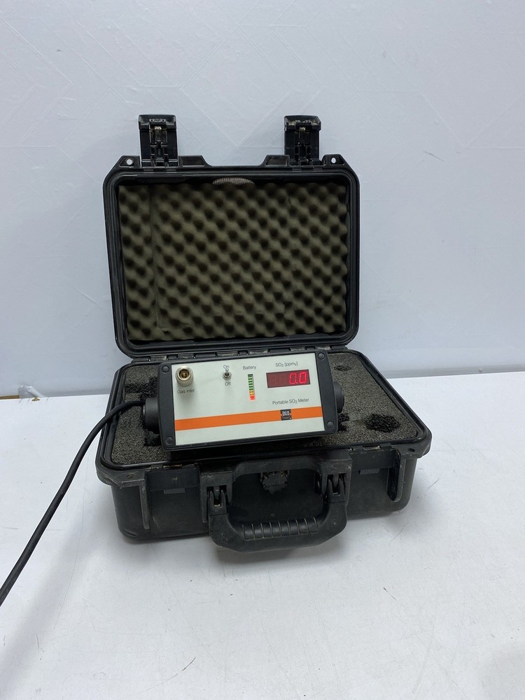 DILO 3-032-R101 Portable SO2 Meter With Case