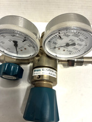 Airgas Y12-C245B580-AG High Purity Brass Two-Stage Gas Regulator-rare