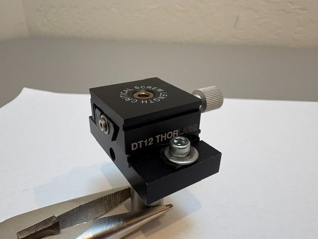 Thorlabs DT12 1/2″ Travel Miniature Dovetail Transl. Stage, excellent conditon
