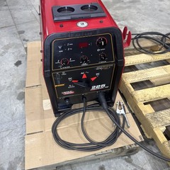 Lincoln Precision TIG 225 TIG Welder with Torch, Foot Pedal Ground clamp Chord