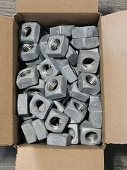(100 ct) Maclean Power Systems J8563 5/8″-11 Square Nut HGD F614571 *FREE SHIP*