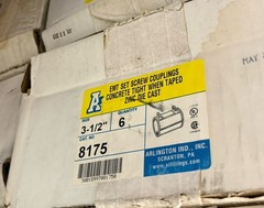 Arlington 8175 EMT Set Screw Coupling 3-1/2 inch Zinc Die Cast New Box Of 6