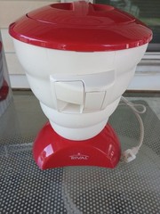 Rival Frozen Delights Snow Cone Maker Red/White Ice Shaver Party Central Kid