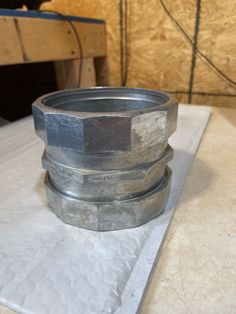 4″ Diecast EMT Concrete Tight Coupling Compression 269-DC Zinc Die Cast (A3)