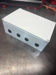 Hammond 1554V Enclosure 9-1/2″x6-1/4″x3-1/2″,Used,10 holes w/backplate