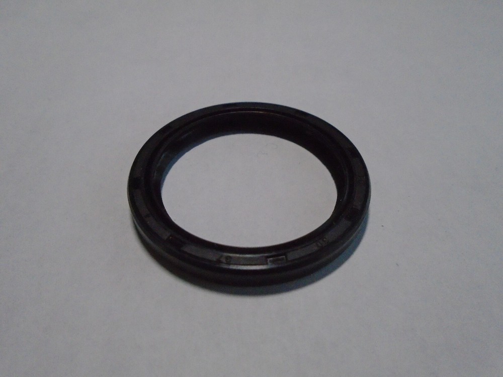 NEW TC 30X37X4 DOUBLE LIPS METRIC OIL / DUST SEAL 30mm X 37mm X 4mm WITH SPRING