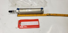 SMC CDG1DA32-100 Pneumatic Air Cylinder 32mm x 100mm Stroke