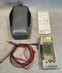 Fluke 8062A True RMS Multimeter – WORKS! – w/ Carry Case, Manual, Leads – READ!