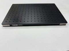 Thorlabs Ultralight Breadboard 18″x12″x0.98″ 1/4″-20Taps