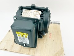 New Toshiba 1/24FNSR31H-P Fan Cooled Motor 0.5HP 1755RPM 460V 56/56H Frame 1.4A