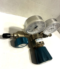 Airgas Y12-C245B580-AG High Purity Brass Two-Stage Gas Regulator-rare