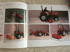 CASE INTERNATIONAL BUYER’S GUIDE 1990 64 PAGES Sales Brochure