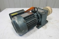 Sew R27DT71G4 61.30:1 Ratio 28RPM 1/3Hp 230/460V Inline Gear Motor