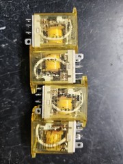 Lot 4 IDEC RH2B-UT Ice Cube Relay, AC110-120V 50/60HZ, NOS, Open Box Condition
