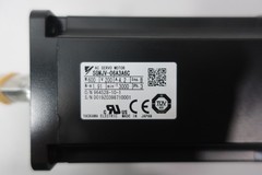 Yaskawa SGMJV-06A3A6C Servo Motor 600w 3000rpm 1.91nm 200v-ac 3ph