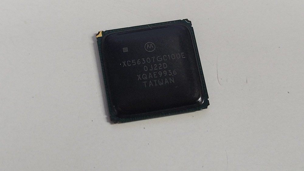 Motorola XC56307GC100E 0J22D CMOS DSP 24-bit 100MHZ PLL New BGA