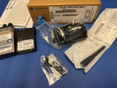 Motorola GP344 MDH38RDC9AN3AE Two-Way Portable Radio, 16 Channel 403-470 Mhz 4W