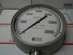 GP5-30-3 WEKSLER 0-3000 PSI NA-38 GAUGEDIA 10.25 DIAL 8 1/2″ DIA / NOS