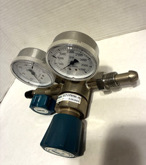Airgas Y12-C245B580-AG High Purity Brass Two-Stage Gas Regulator-rare