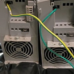 (2) Danfoss VLT HVAC Basic Drive FC 101 VFD 3.7kW 5HP 380-480V IP20 136G8992