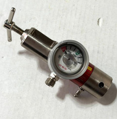 Allied Products L370-220-A-STL Oxygen Regulator, Used