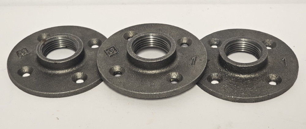 FLOOR FLANGE MALLEABLE IRON 1″ FNPT VIETNAM LOT OF 3