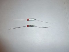 Lot/2 MTP307M010P1C Wet Tantalum Axial Capacitor,300 ufd 10VDC,NOS