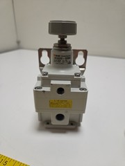 SMC IR3020-03BG Precision Air Regulator w/ Gauge & Bracket 0.01-0.8MPa