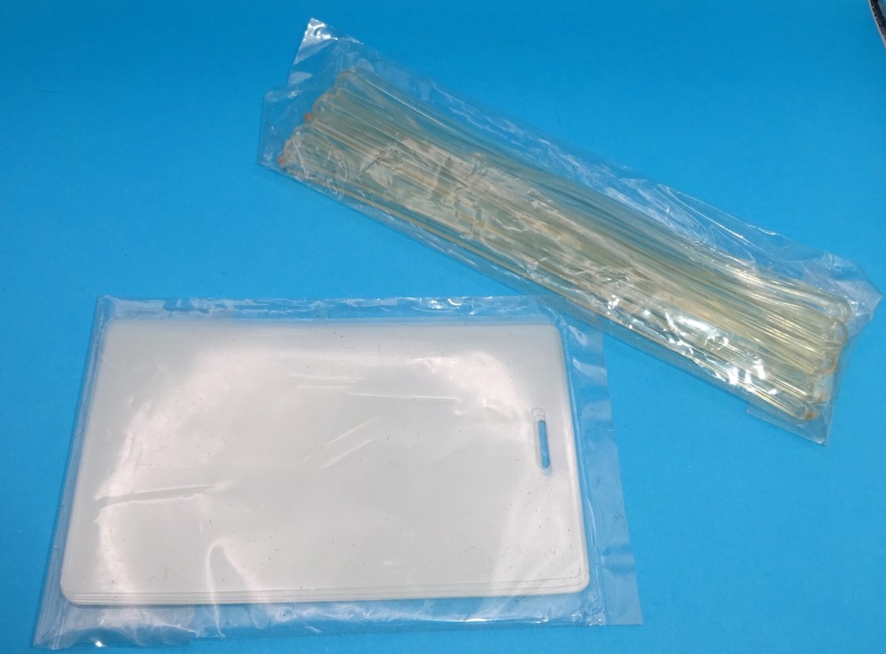 9 pcs Luggage Tag Hot Laminating Pouches 2-1/2″ x 4-1/4″ w/ Slot & 6″ Loops 5MIL