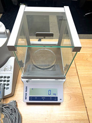 Mettler Toledo ME Analytical Balance with Draft Shield for Physical Laboratory