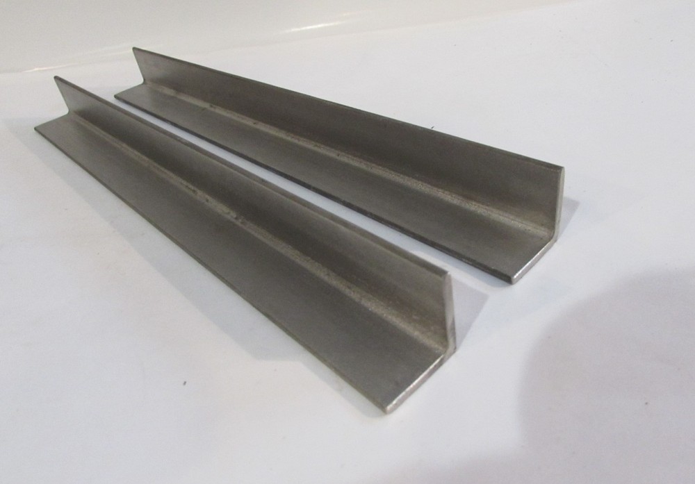 1″ X 1″ X 1/8″ X 12″– 304 STAINLESS STEEL ANGLE–