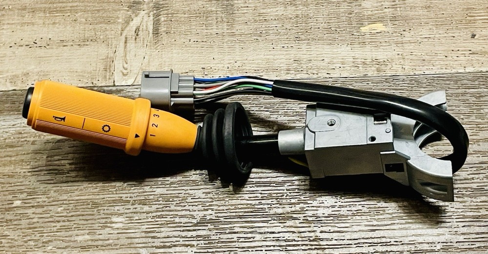 JCB BACKHOE / FORKLIFT – FORWARD & REVERSE COLUMN SWITCH (PART NO. 701/55100)