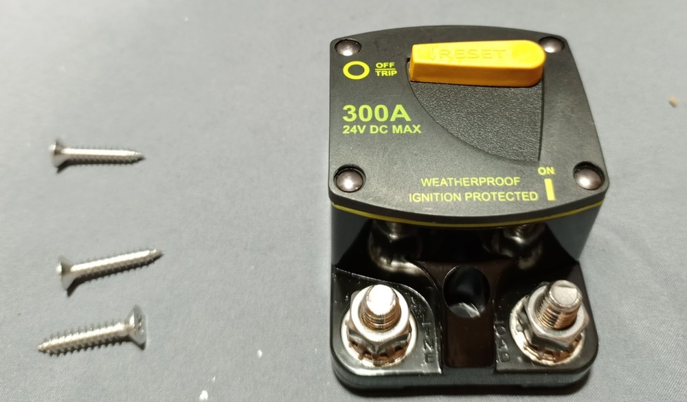Red Wolf Marine Circuit Breaker BS6300-1720