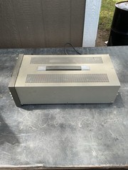 Leader vector/waveform monitor 5870 Powers On
