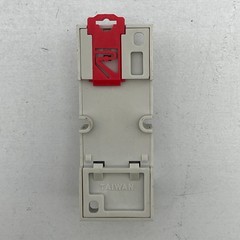 Eaton D7PAA General Purpose Relay Socket DIN Rail Finger Safe 300V 16A IP20