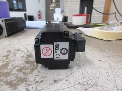 Yaskawa AC Servo Motor SGMAS-06A2A2C 600W 200V 4.3P 1.91 Nm 3000RPM Used