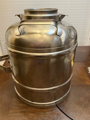 Aervoid Thermal Container Model 954. 2 Gallons No Lid.