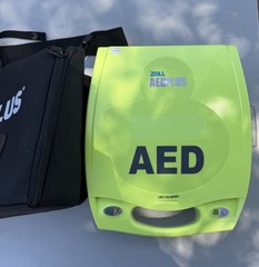 Zoll AED Plus with Pads Batteries and Carry Case