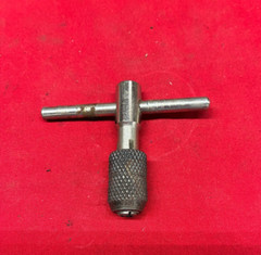 UNBRANDED T-HANDLE TAP WRENCH LENGTH: 3″ WIDTH: 2-3/8″ DIA:41/64″