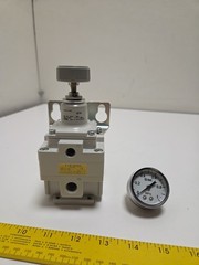 SMC IR3020-03BG Precision Air Regulator w/ Gauge & Bracket 0.01-0.8MPa
