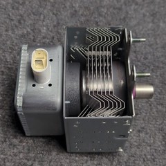 Genuine MERRYCHEF OEM P30Z1415 Magnetron Toshiba 2M303H for Eikon E2 E3 Connex
