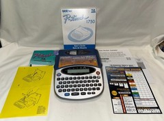 BROTHERS P-KTOUCH 1750 LABEL MAKER, BATTERY OR AC ADAPTER, WORKING