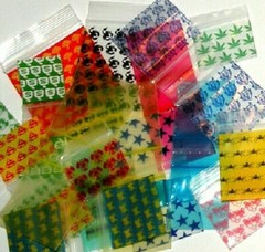 Apple Baggies Sample of 11 Different Sizes Designs Colors with Size Chart
