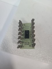 Vintage Vector Electronic 570-G Solderless DIP-14 Socket Adapter