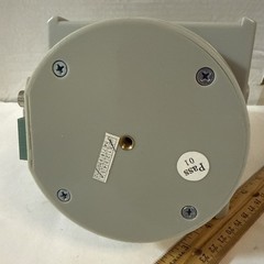 New Ooze PTS-302 Beige Pan Tilt Security Camera Indoor Full Direction Mount CCTV
