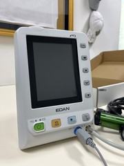Edan M3 Vital Signs Monitor 5.7″ Full Color TFT Screen w/ NIBP & SpO2